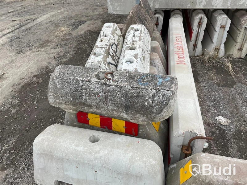 Skyltfundament 23 st cement