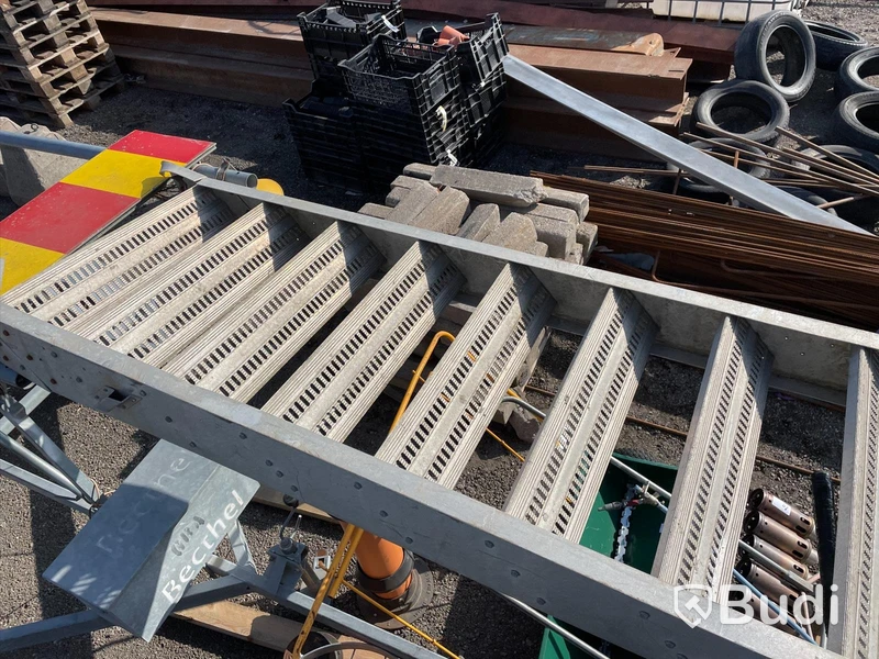 Stege i aluminium 16 steg, ca 5 meter