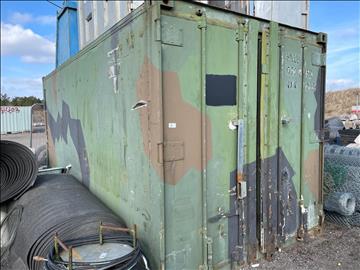 Container 20 fot - kamouflage målad