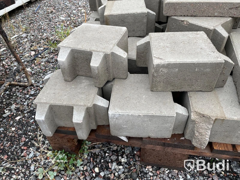 Marksten, plattor, betongblock samt passbitar