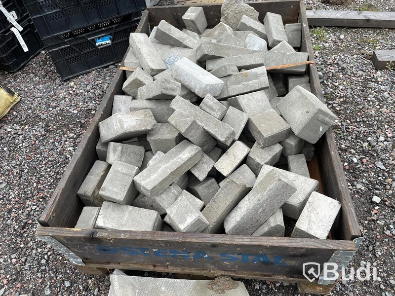 Marksten, plattor, betongblock samt passbitar