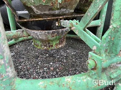 Betongbasker ca 1000 l