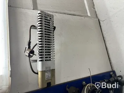 Arbetsbänk, plåtsax & bock, verktyg m.m.