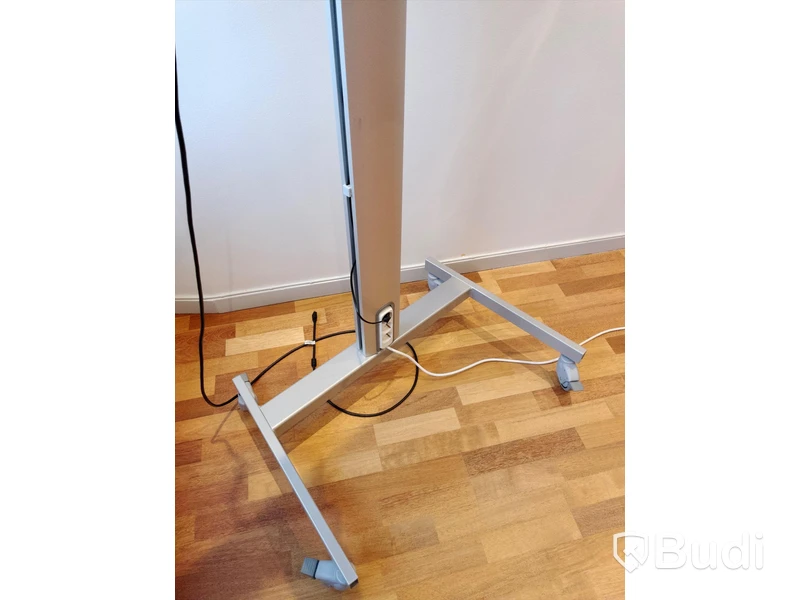 Tv LG 49UJ630V inklusive rullbart ställ & fjärrkontroll