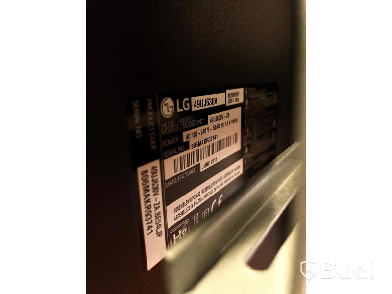 Tv LG 49UJ630V inklusive rullbart ställ & fjärrkontroll