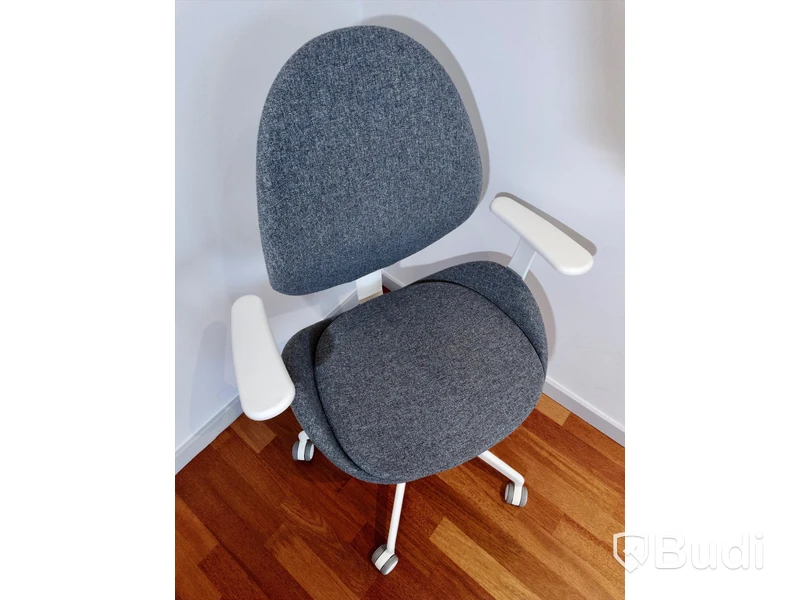 Kontorsstol höj- och sänkbar IKEA Hattefjäll med armstöd