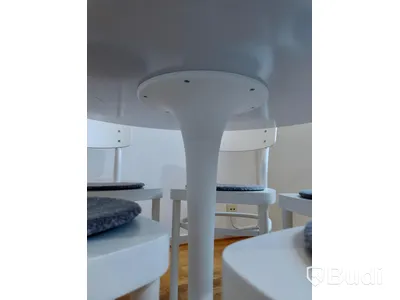 Köksbord med 5st stolar IKEA