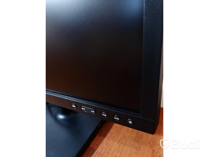 Datorskärmar 2st SAMSUNG S24E450 ink dockstation KENSINGTON USB3.0 superspeed dock