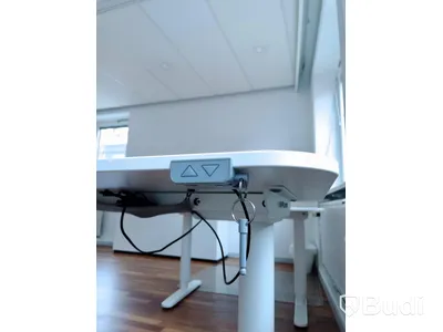 Höj- och sänkbart skrivbord IKEA