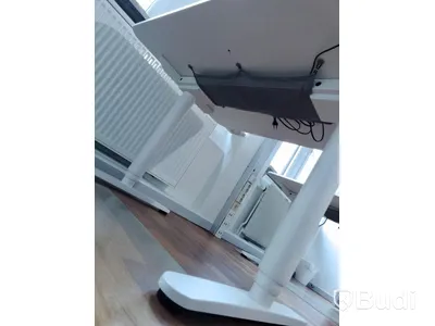 Höj- och sänkbart skrivbord IKEA inklusive golvskydd