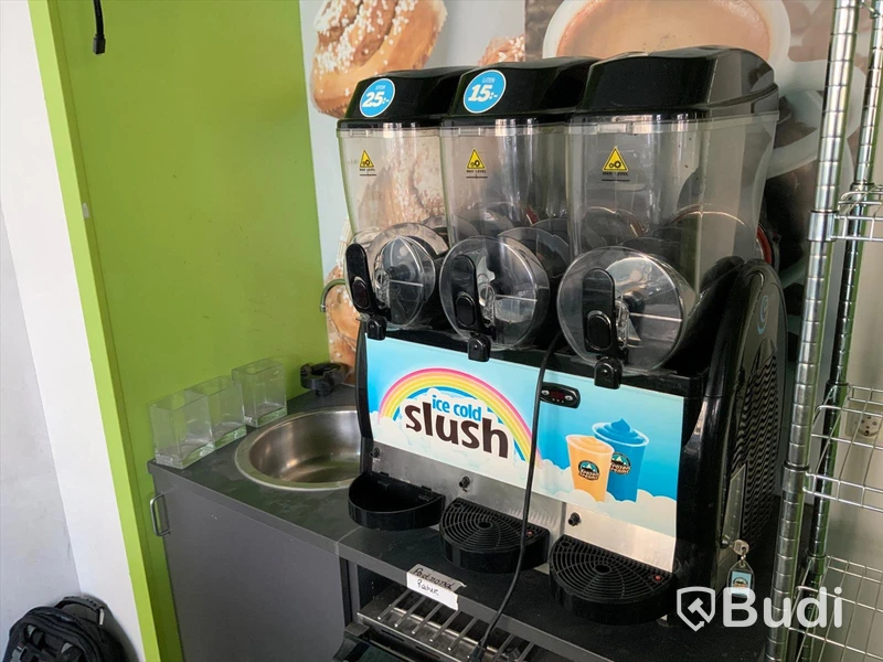 SLUSH ICE COLD