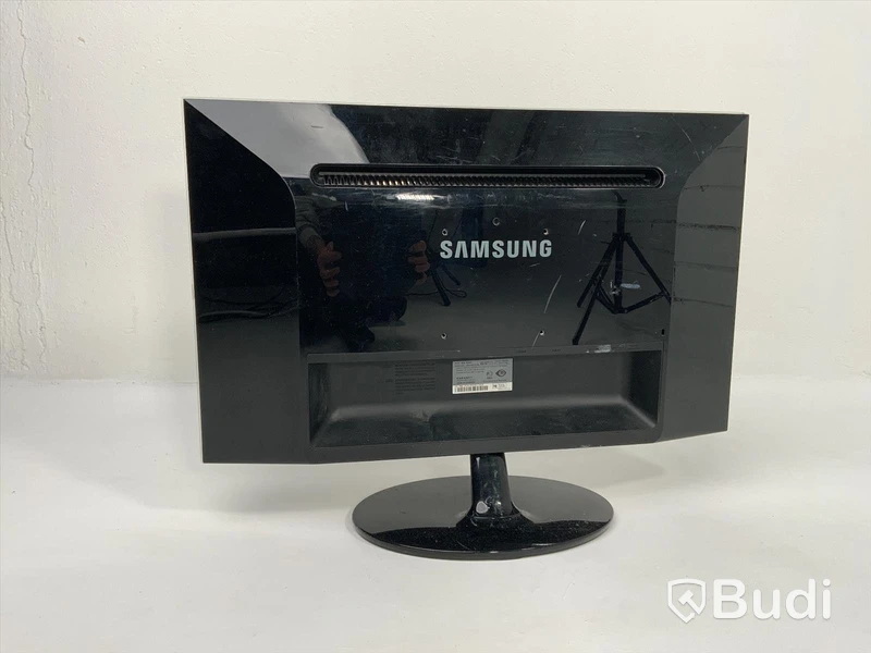 Samsung P2450H bildskärm