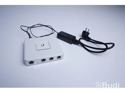 UBIQUITY UniFi Security Gateway ink strömadapter