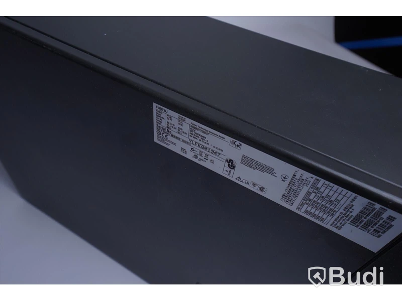 Server Fujitsu Siemens Primergy TX200 S7, 96 GB RAM, Intel Xeon, 6x300 GB SAS 10K HD