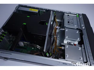 Server Fujitsu Siemens Primergy TX200 S7, 96 GB RAM, Intel Xeon, 6x300 GB SAS 10K HD