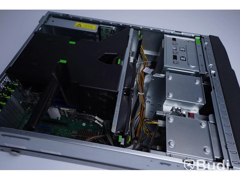 Server Fujitsu Siemens Primergy TX200 S7, 96 GB RAM, Intel Xeon, 6x300 GB SAS 10K HD