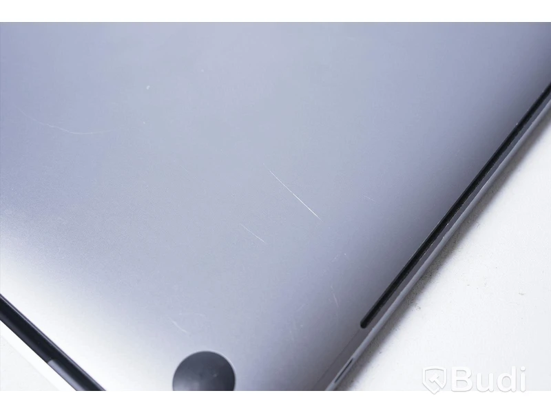 Macbook Pro - 16 tum 2019, model A2141, laddare medföljer