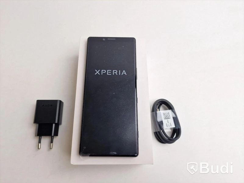 Mobil Sony Xperia 1 128GB, med originalförpackning, inkl. laddare.