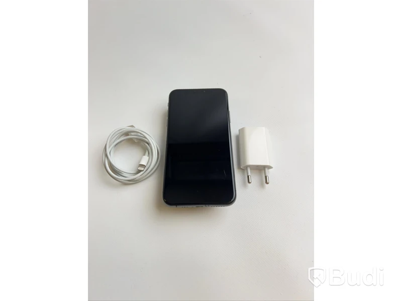 Mobil Apple iPhone Xs 64GB. inkl laddare. OBS! Skrapor på fram/baksida