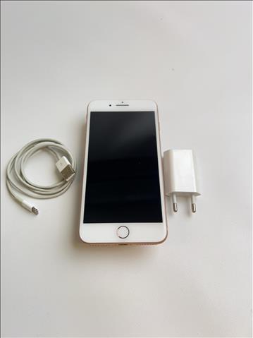 Mobil Apple iPhone 8 Plus 64GB. inkl laddare. OBS! Skrapad skärm 