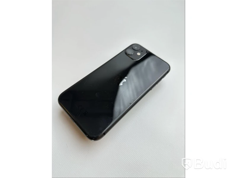 Mobil Apple iPhone 11 64GB svart, OBS! Sprucken fram/baksida.