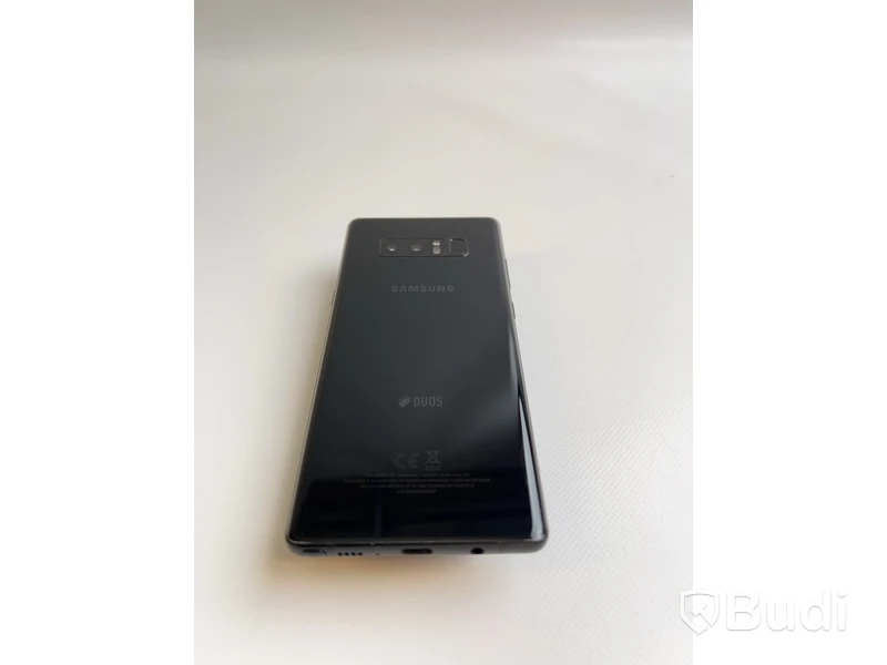 Mobil Samsung Galaxy Note 8 64GB OBS! Skrapor på skärmen