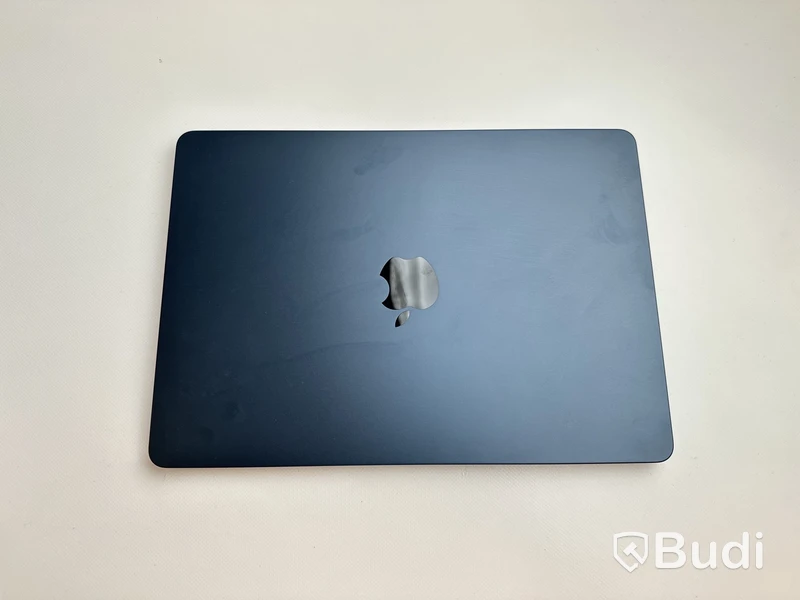 Dator Apple MacBook Air 2022 M2 med originalförpackning