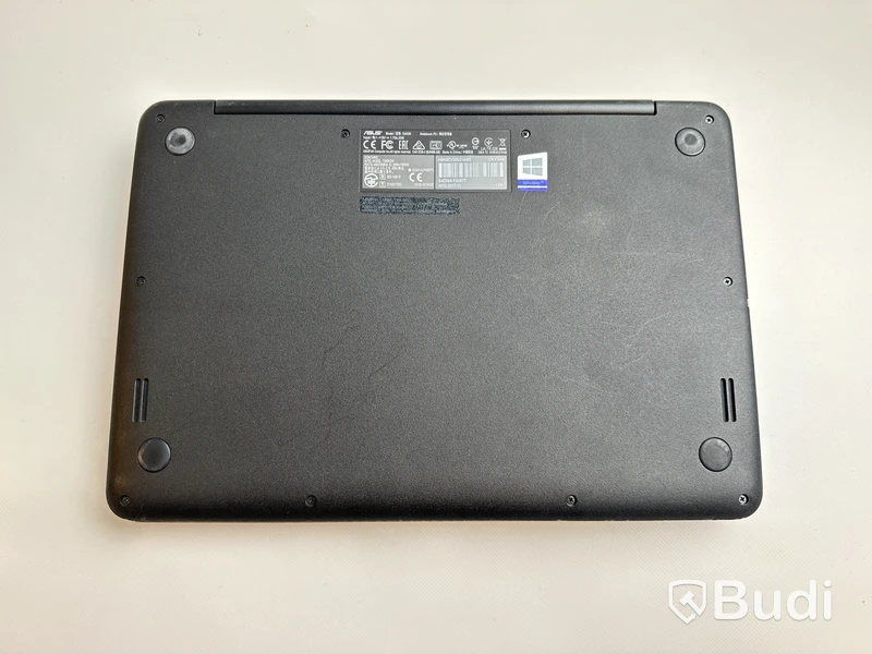 Dator Asus Notebook E403N inkl. laddare.