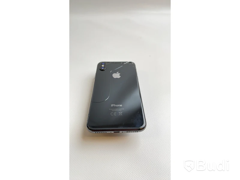 Mobil Apple iPhone X 64GB. inkl laddare. OBS! Trasig baksida