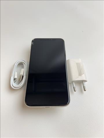Mobil Apple iPhone X 64GB. inkl laddare. OBS! Sprucken fram/baksida