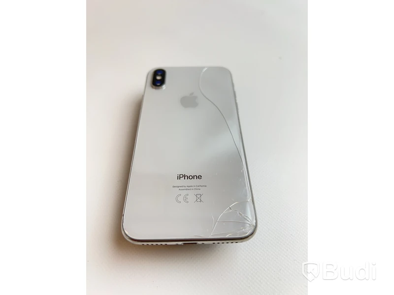 Mobil Apple iPhone X 64GB. inkl laddare. OBS! Sprucken fram/baksida