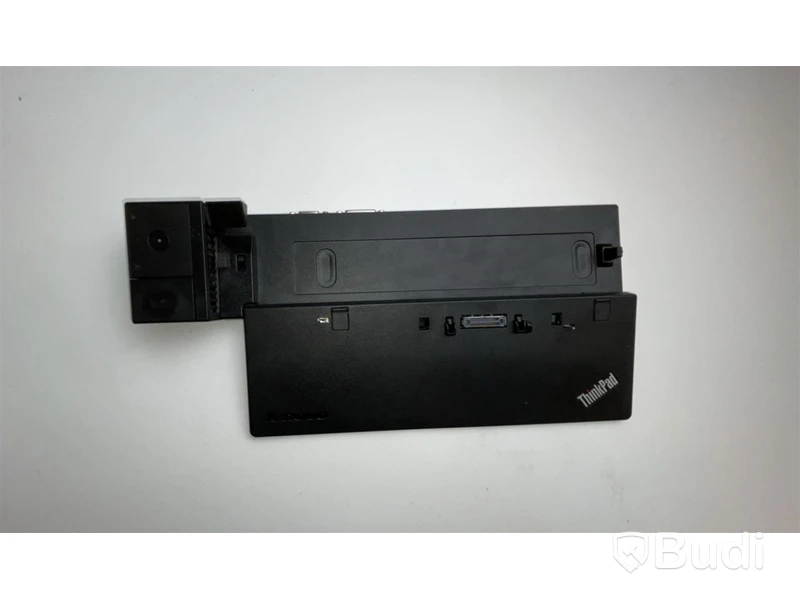3 st. Lenovo ThinkPad Pro Dock 40A1 inkl. Strömadapter.