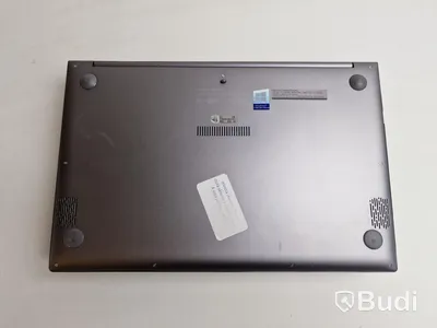 Dator Asus VivoBook S14 inkl. laddare.