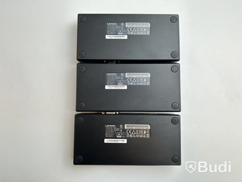 3 st. Lenovo ThinkPad USB-C Dock inkl. strömkabel.