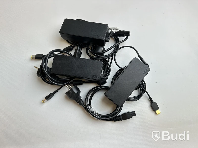 3 st. Lenovo ThinkPad USB-C Dock inkl. strömkabel.