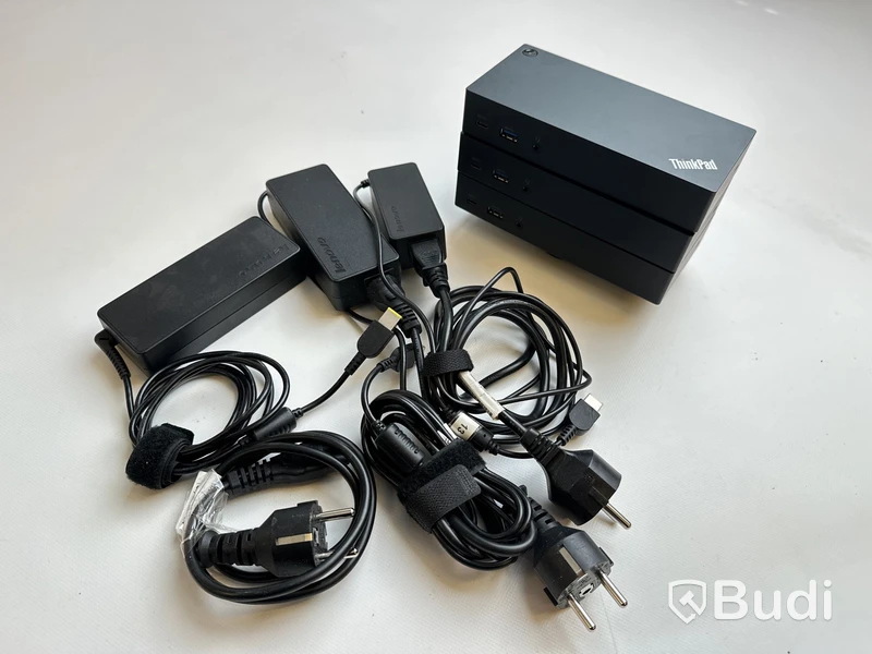 3 st. Lenovo ThinkPad USB-C Dock inkl. strömkabel.