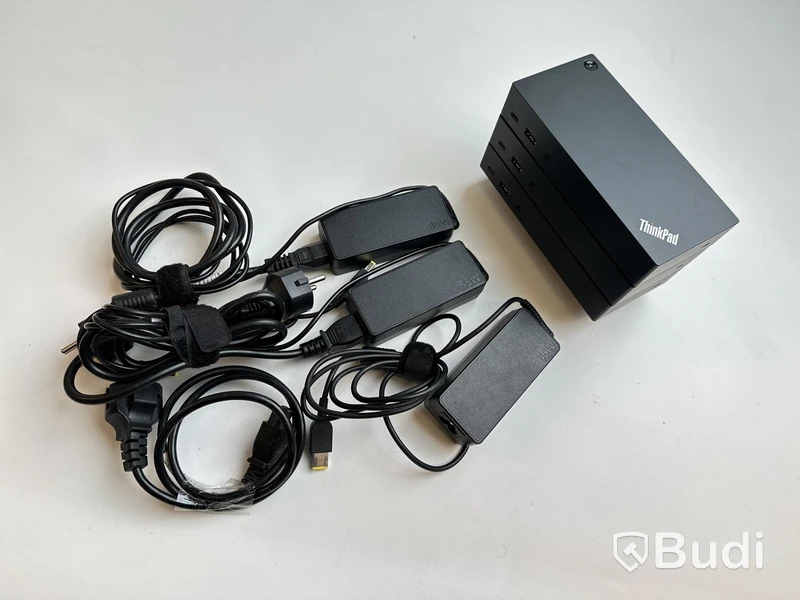 3 st. Lenovo ThinkPad USB-C Dock inkl. strömkabel.