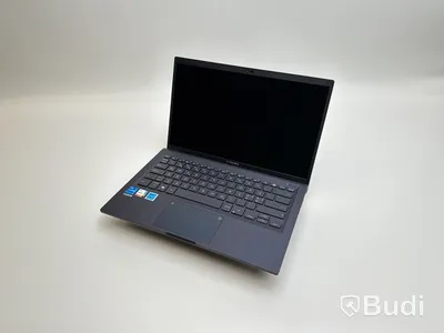 Dator Asus ExpertBook B14 med dock. OBS! Inget OS, liten skada på ena hörnet, se bilder.