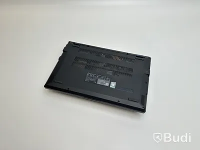 Dator Asus ExpertBook B14 med dock. OBS! Inget OS, liten skada på ena hörnet, se bilder.