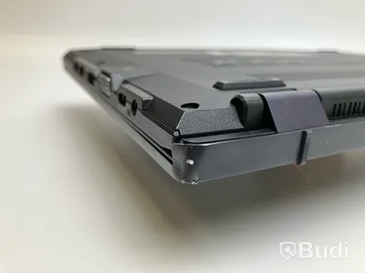 Dator Asus ExpertBook B14 med dock. OBS! Inget OS, liten skada på ena hörnet, se bilder.