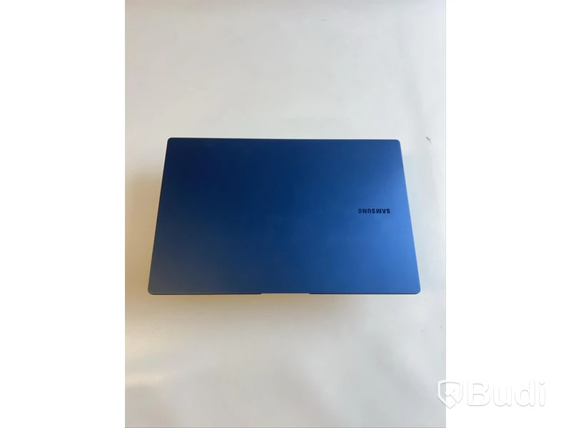 Dator Samsung Galaxy Book Pro med originalförpackning.