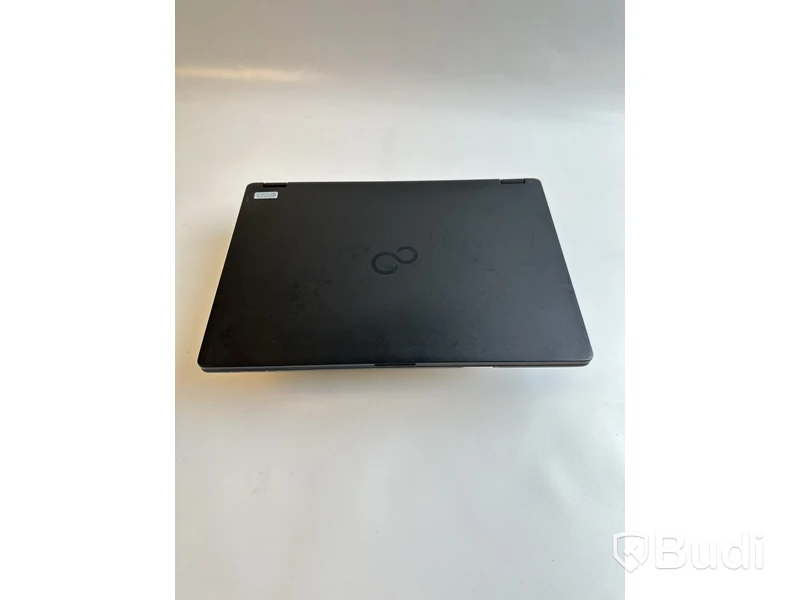 Dator Fujitsu Lifebook U747 inkl. Laddare. OBS! Inget OS.