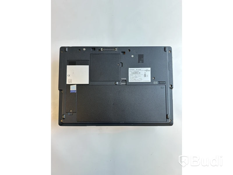 Dator Fujitsu Lifebook U747 inkl. Laddare. OBS! Inget OS.