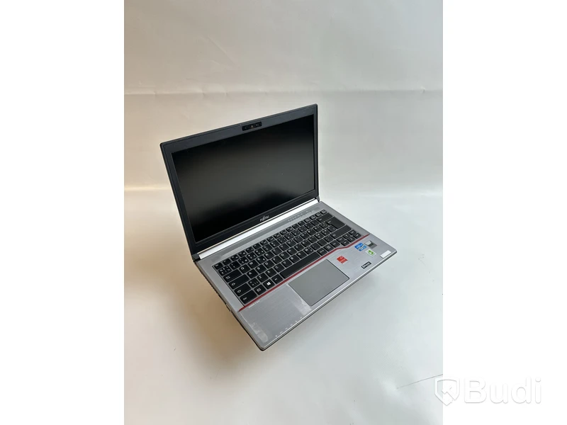 Dator Fujitsu Lifebook E743 inkl. Laddare. OBS! Inget OS