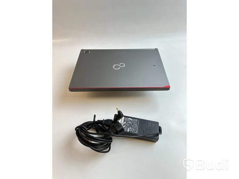 Dator Fujitsu Lifebook E743 inkl. Laddare. OBS! Inget OS