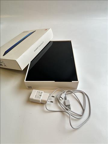 Surfplatta Huawei MediaPad T5 32GB med originalförpackning.