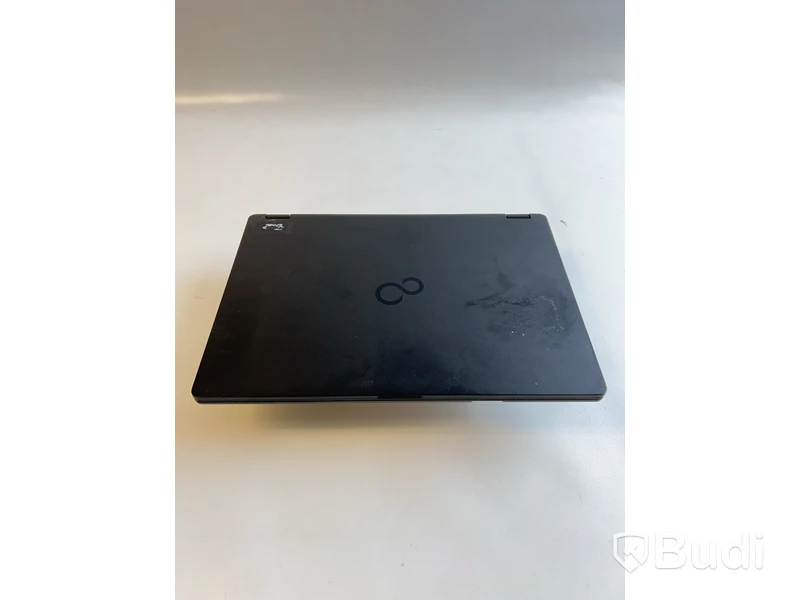 Dator Fujitsu Lifebook U747 inkl. Laddare och dock. OBS! Inget OS.