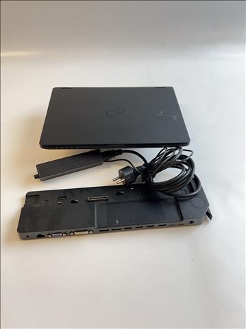 Dator Fujitsu Lifebook U727 inkl. laddare och dock. OBS! Inget OS.