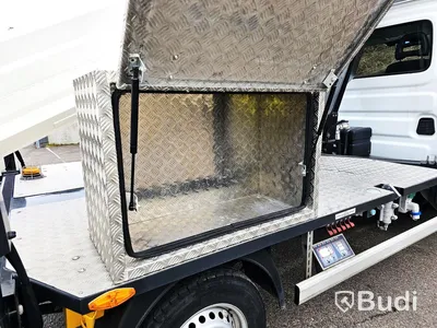 Lätt lastbil Iveco Daily 35S14S | Skylift klubb | Endast 428 mil