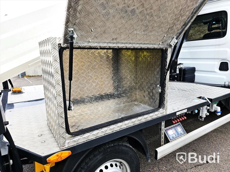 Lätt lastbil Iveco Daily 35S14S | Skylift klubb | Endast 428 mil